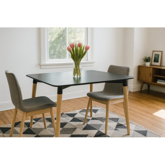 Moderna jedilna miza s črno ploščo in lesenimi nogami – FAT1149 – 120 × 80 cm