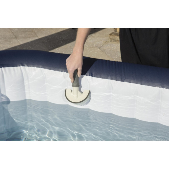 Jakuzzi tisztítókészlet 3az1-ben Lay-Z-Spa BESTWAY 60310