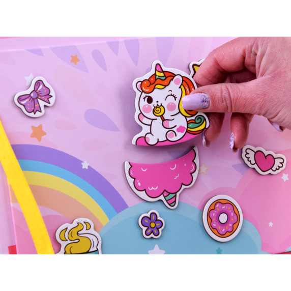 Carte magnetică de puzzle  unicorn -Inlea4Fun MAGNETIC BOOK UNICORN- 39 de elemente