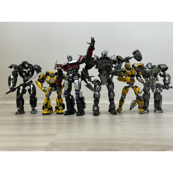 Űrdongó Transformers  16 cm figura  ZA5471