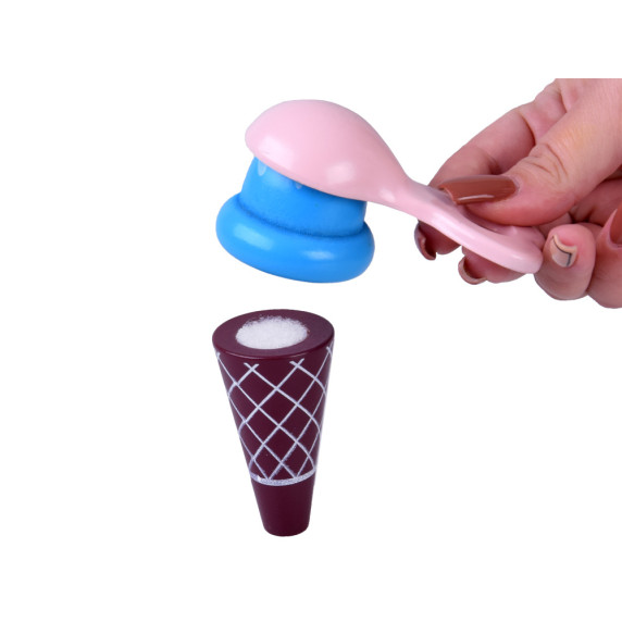 Drevený vozík zmrzlináreň na kolieskach Drevený vozík zmrzlináreň na kolieskach