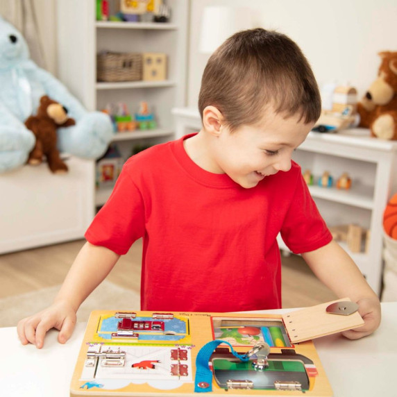 Matatófal, foglalkoztató tábla gyerekeknek 31x24 cm MELISSA&DOUG