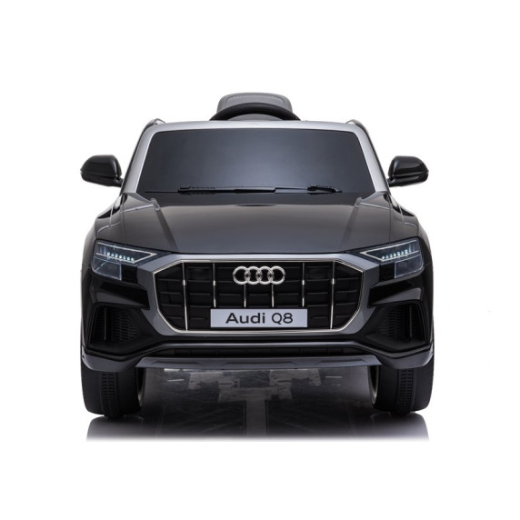 Elektromos kisautó lakkozott AUDI Q8 - fekete