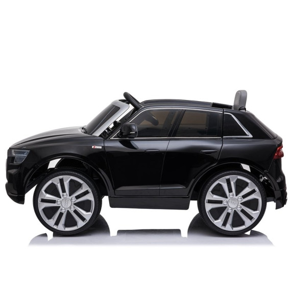 Elektromos kisautó lakkozott AUDI Q8 - fekete