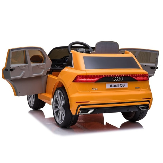 Elektromos kisautó lakkozott AUDI Q8 - narancssárga