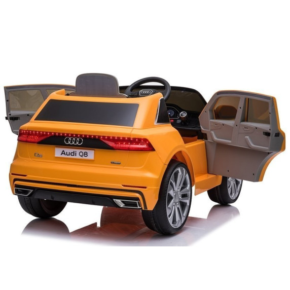 Elektromos kisautó lakkozott AUDI Q8 - narancssárga