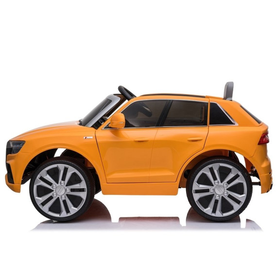 Elektromos kisautó lakkozott AUDI Q8 - narancssárga