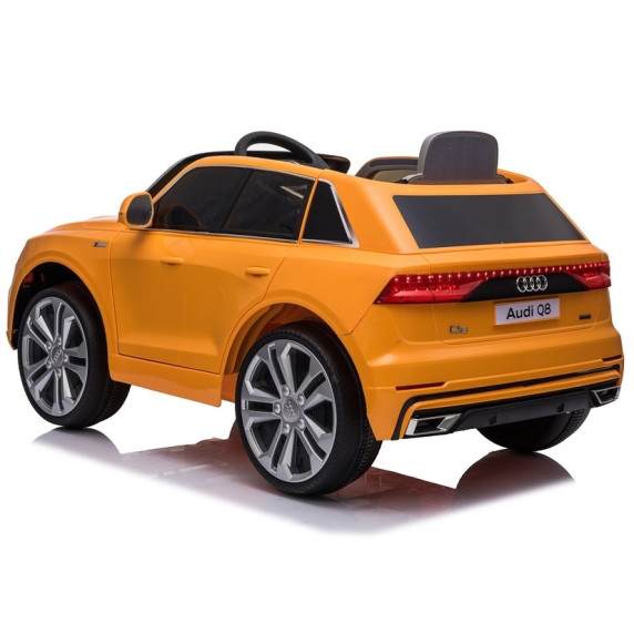 Elektromos kisautó lakkozott AUDI Q8 - narancssárga