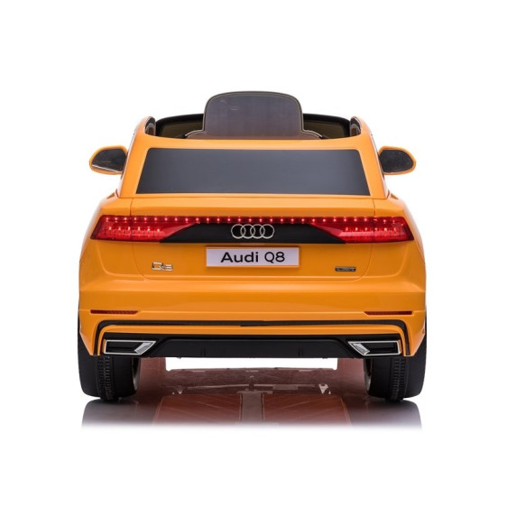 Elektromos kisautó lakkozott AUDI Q8 - narancssárga