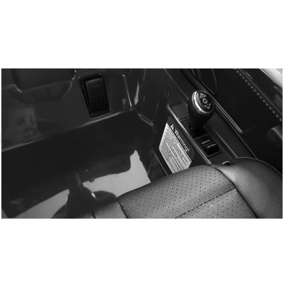 Elektromos kisautó AUDI R8 Spyder - Fekete
