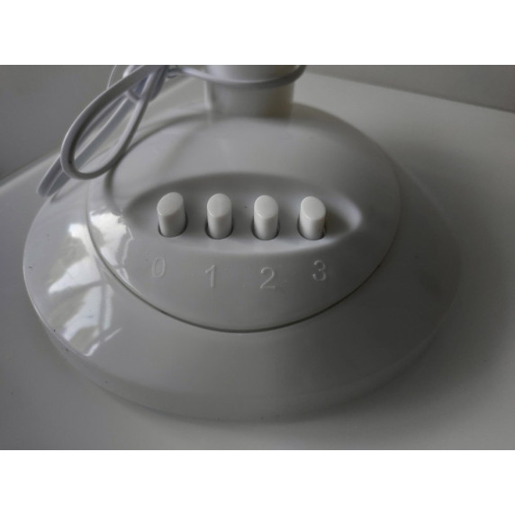 Stolný ventilátor VENTO 30 cm 40 W - biely