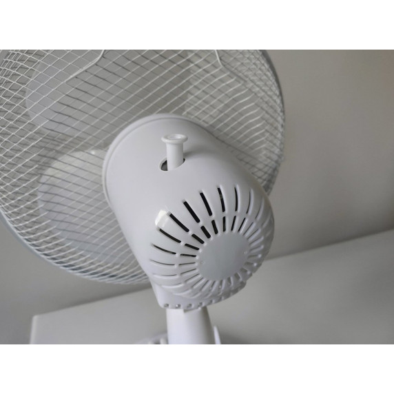 Stolný ventilátor VENTO 30 cm 40 W - biely