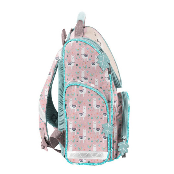 Merevfalú ergonomikus iskolatáska 36x28x15 cm PASO Láma