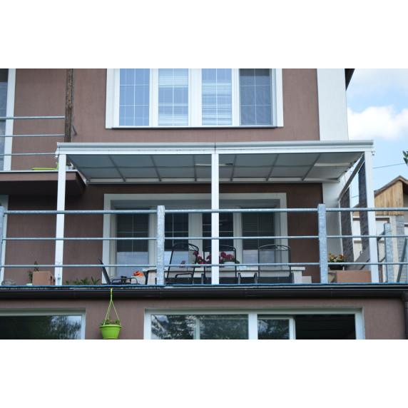 Hliníková pergola WALL 43 biela + bronz PC LANITPLAST